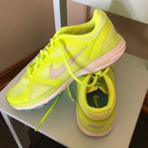 Nike women’s 6.5 shoe